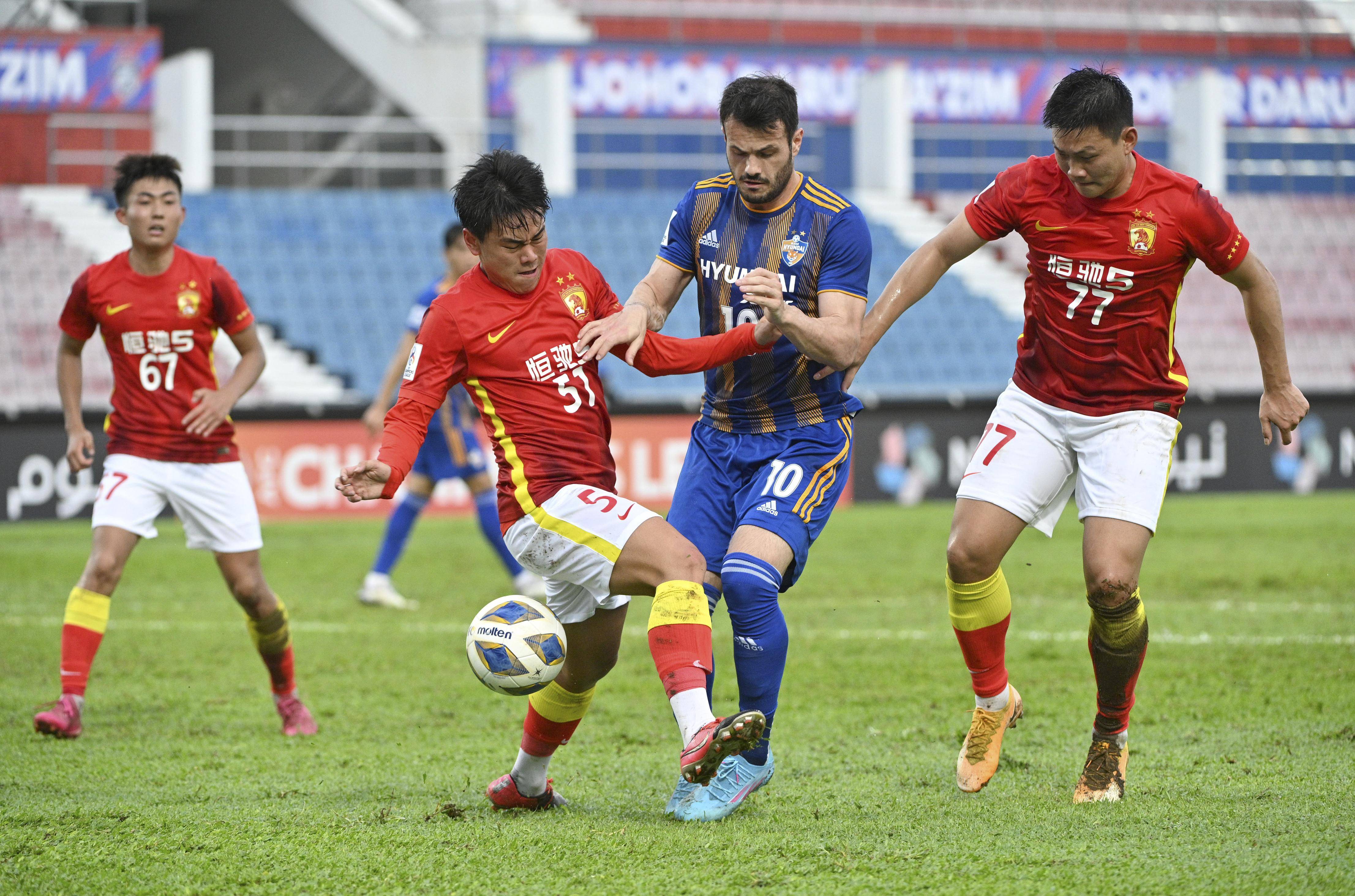 爱游戏直播-横滨水手队主场失利,陷入亚冠小组赛困境的简单介绍