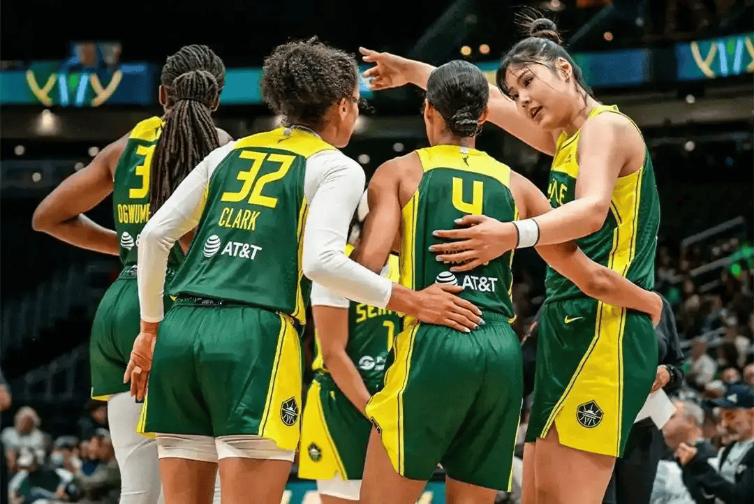 爱游戏网址-关键比赛中，东风战神上演惊天逆转，全场高潮不断的简单介绍