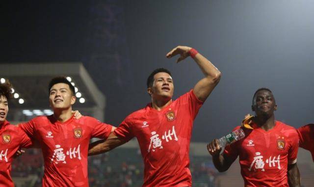 爱游戏网站入口-广州队爆发神级表现，亚冠被彻底压制，弹幕刷屏的简单介绍