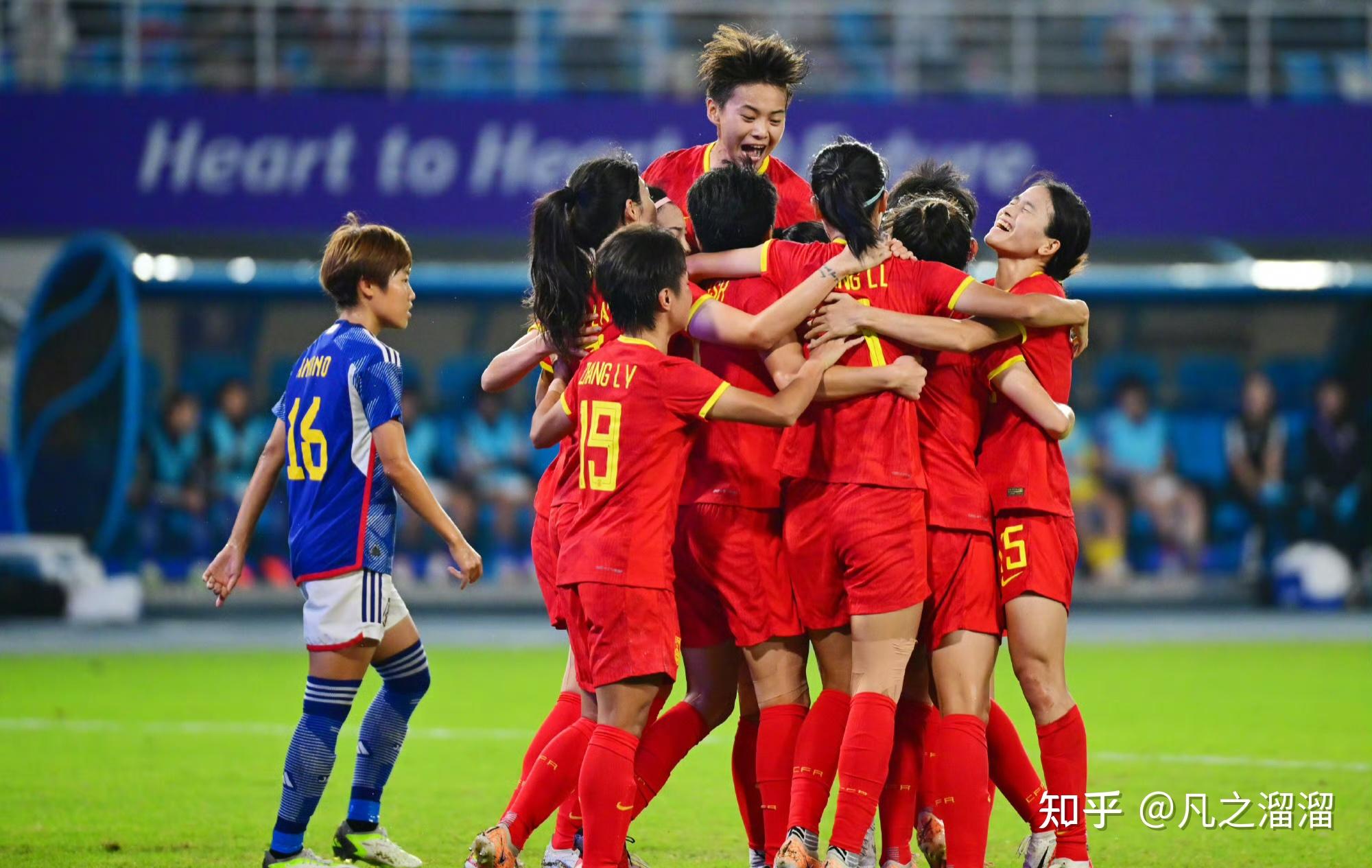 爱游戏教练-贝宁女足实力浮现，晋级半决赛