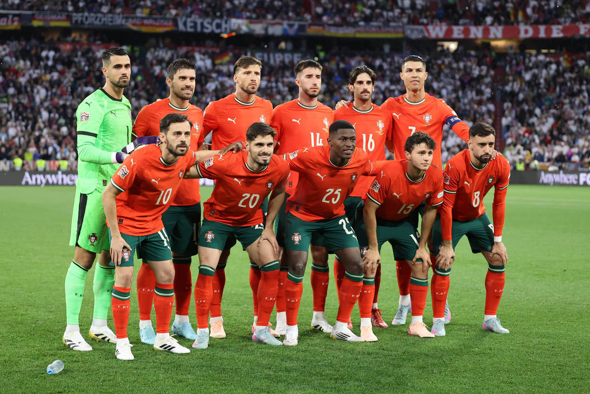 爱游戏直播-包含英格兰对阵捷克：争夺小组第一的席位的词条