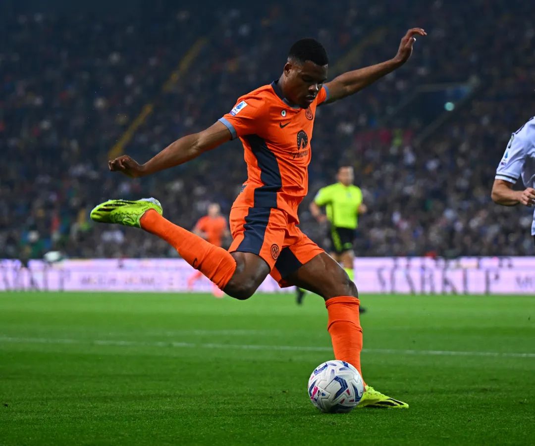 爱游戏登录入口-乌迪内斯主场逆转,赢得观众喝彩的简单介绍