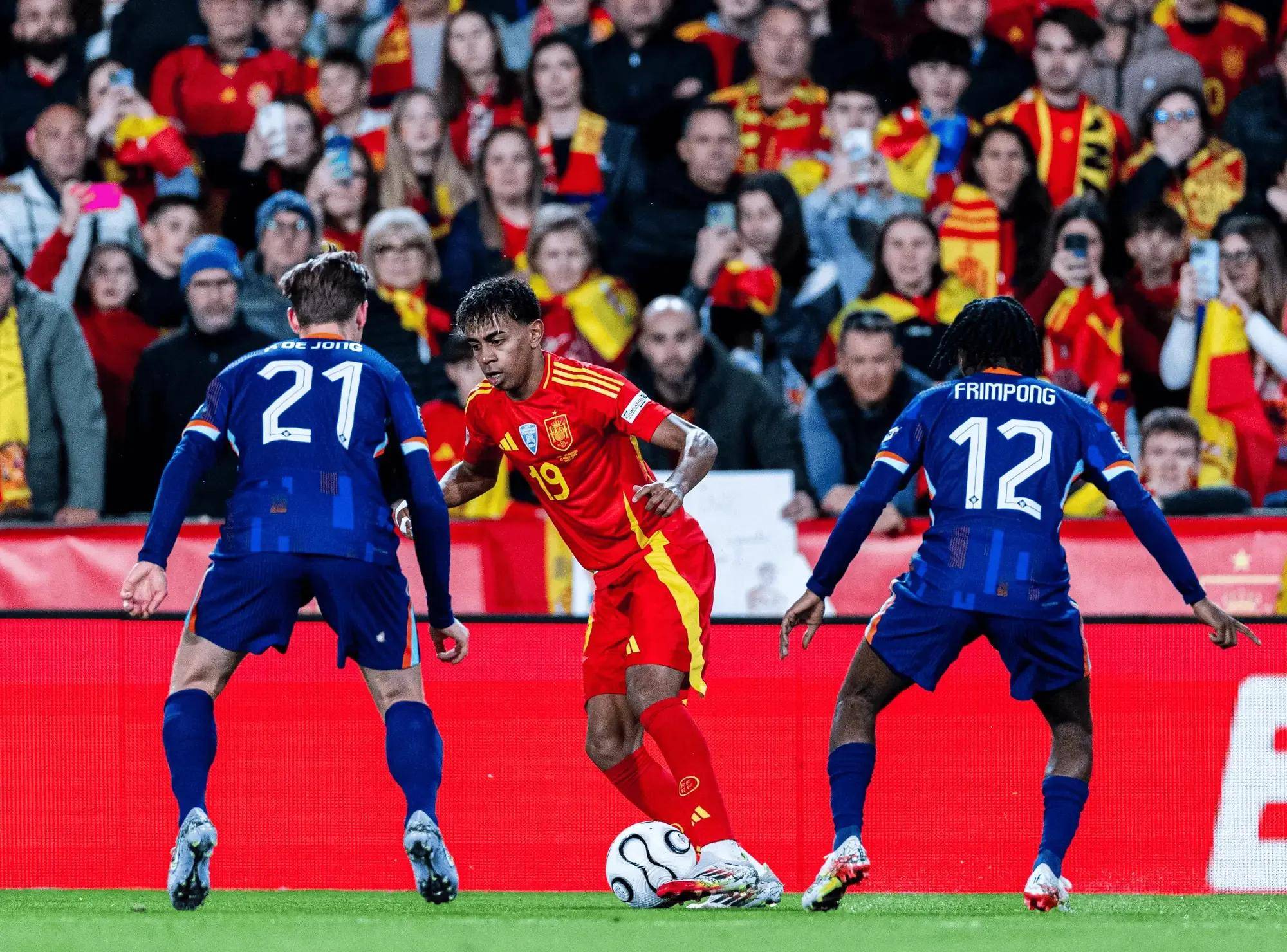 爱游戏登录-欧国联巨星对决:瑞士迎来波兰挑战的简单介绍