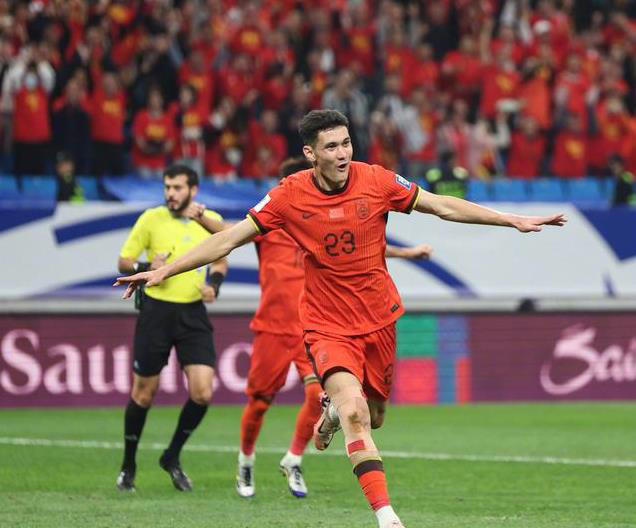 爱游戏网站入口-胜利之战拉开帷幕,球队信心满满迎战强敌