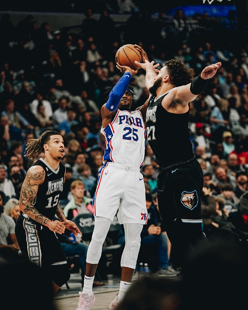 爱游戏网页版入口-包含热火客场不敌灰熊,遭遇两连败的词条