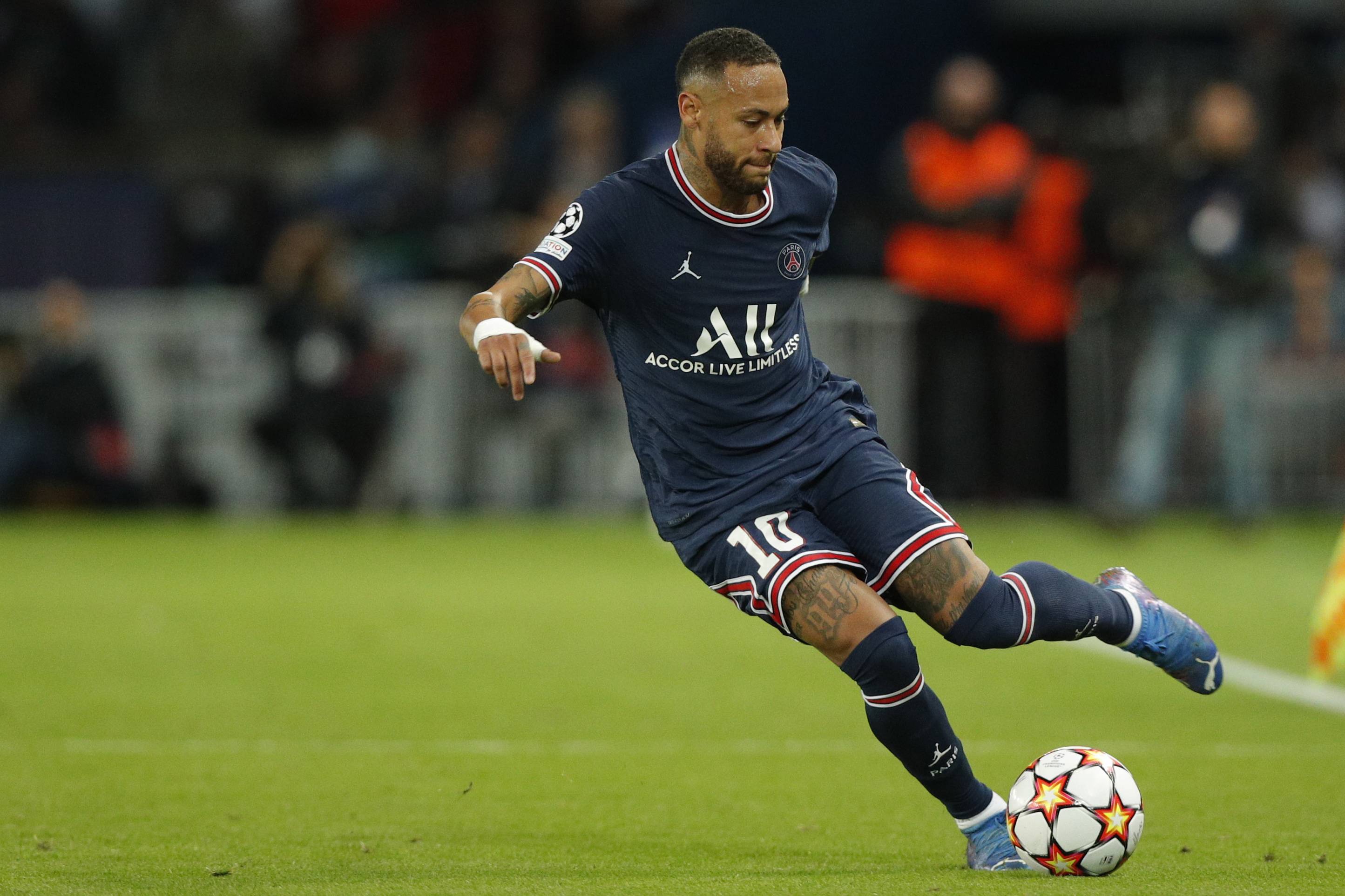 爱游戏官网入口-里昂在法国联赛中取得连胜稳居法甲前列