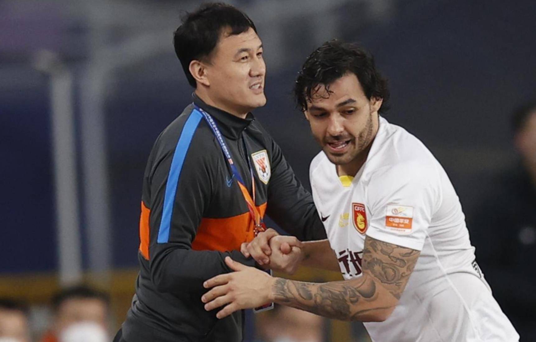 关于山东鲁能绝杀河北华夏，收获胜利的信息