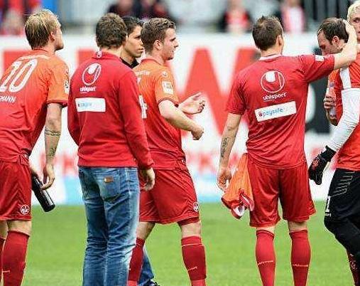 爱游戏注册-包含汉堡队士气低迷，连续遭遇失利的词条