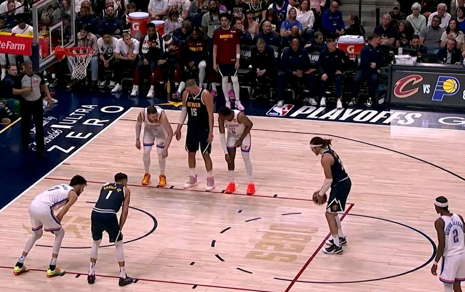 爱游戏网站-爵士客场不敌掘金，遭遇两连败