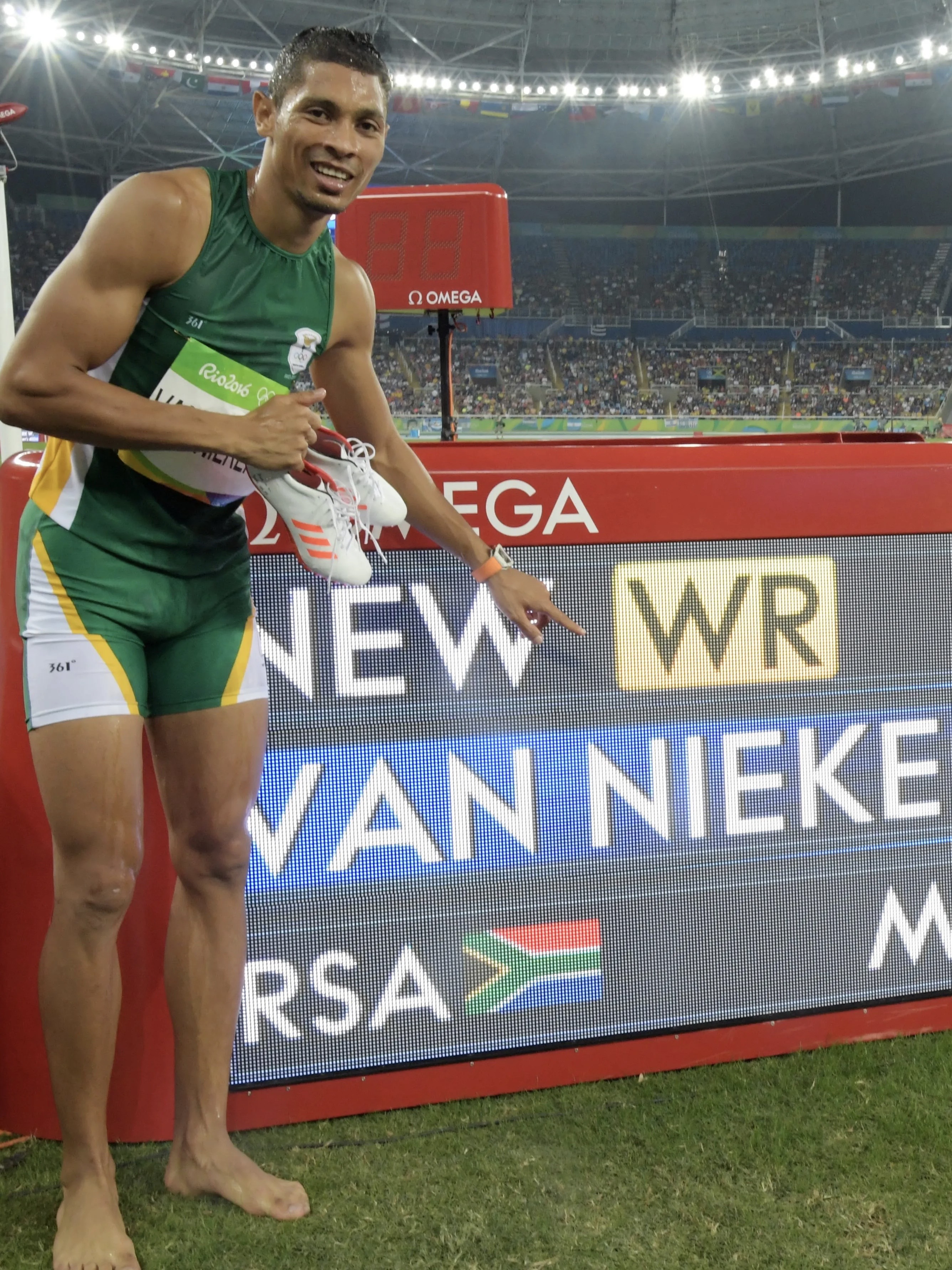 爱游戏登录入口-肯尼亚长跑选手夺冠，圆梦奋斗之路的简单介绍